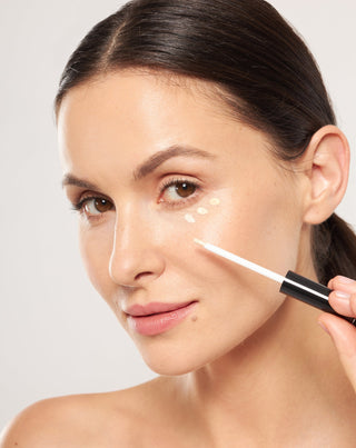 Nutridome full-coverage under-eye concealer with vitamin C for imperfections for very fair skin - 4