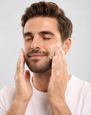 Beard shampoo with panthenol and niacinamide to cleanse and condition the beard Monolit - 3