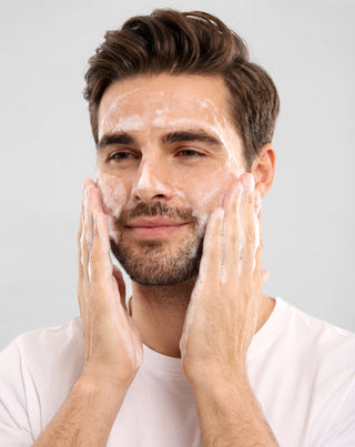 Facial cleansing gel with postbiotics and panthenol to cleanse and care for beards Monolit - 3
