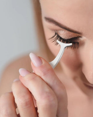 Bamm!Lashes Extraordinary Doll 2D false strip eyelashes for repeated use natural effect - 4