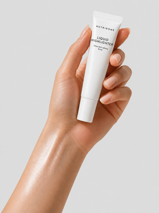 liquid highlighter for face and body with a glow effect nutridome_3
