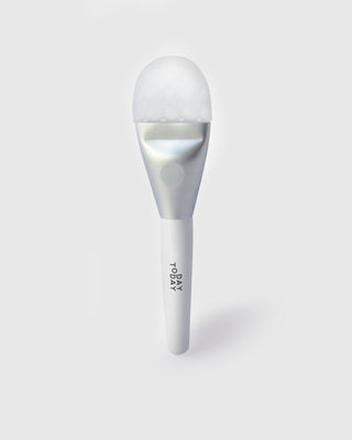 Face Mask Brush with Silicone Tip and Protrusions, Day Hooray