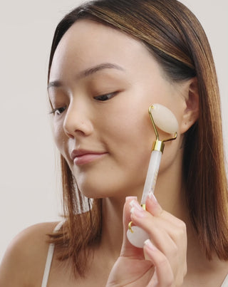 White Jadeite Face Massage Roller Reducing Dark Circles and Puffiness Uddo - 4