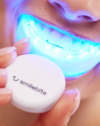 Smilebite Light & Bright Teeth Whitening Kit LED Lamp + Whitesmile Serum™ - 2