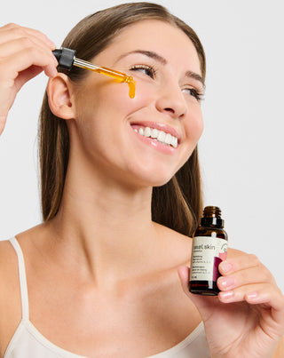 Mel Skin revitalising face serum with vitamins C, A and E - 2